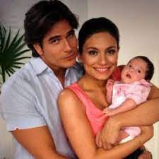 El actor colombiano daniel arenas se sinceró como nunca sobre su vida privada y reveló por qué no se le ha conocido pareja durante los últimos años. Daniel Arenas And Ana Brenda Contreras Cyprus Fans Facebook
