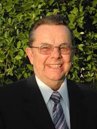 Darryl Dowell's Instagram, Twitter & Facebook