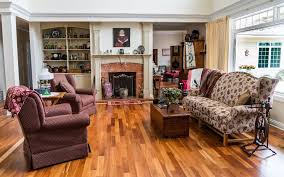 I have heard countless times that you should never put polyurethane over waxed shellac. Can You Put Polyurethane Over Wax Woodcritique