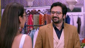 He was a surgeon in india. Kumkum Bhagya 21 August 2019 Preview Vikram Shows Pragya Abhi S Photo Zee5 News