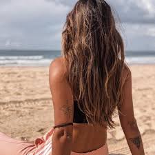 V ítor kley não conseguiu disfarçar o enorme orgulho que sente da namorada, a atriz carolina loureiro,. Foi Bom Enquanto Durou Carolina Loureiro Destrocada Com Regresso Do Namorado O Cantor Vitor Kley Ao Brasil Celebridades Flash