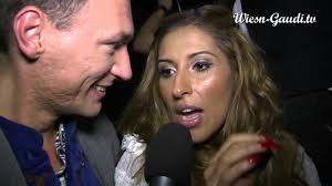 Wahnsinnig, anders real, fuckboy, top tracks: Senna Guemmour Von Monrose Im Interview Mit Wiesn Gaudi Tv Auf Dem Oktoberfest Youtube