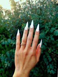 White Stiletto Nails Real Pointy Ongles En Pointe Ongles Ongles Longs Pointus