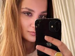 Wynnum drug trafficker Rachel Strong busted selling cocaine and MDMA to  undercover cop