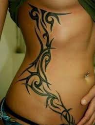 Tattoo nachbehandlung und die richtige pflege aesthetic art. Meine Schwester Will Sich Dieses Tattoo Ab Bauch Stechen Lassen Denkt Ihr Es Steht Ihr Tatowieren Tatowierung