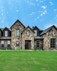 Stunning Ranch Home In 2020 Ranch House House And Home Magazine Luxury Realtor