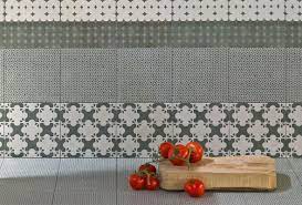 Mutina derives from the natural need to urge top designers to bring their ideas, for the first time, to the world of ceramic covering materials. Mutina Iberian Living Homes Webseite