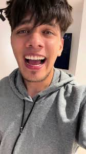 Así es como puedes comprar Vestidos y Ropa en Alibaba y enviarla a  Venezuela como muestras por aéreo, en este caso yo compré para regalar 🫶🏻  Sabias que estaremos en Valencia y Caracas? Escribenos al ...