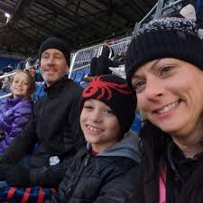 Surround the Hare's with Love!