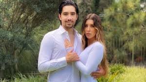 • alejandro fernández estrenó el video de me olvidé de vivir, tema que canta a dúo con su padre vicente fernández. Alex Fernandez Jr Ya Quiere Ser Papa Revela Detalles De Su Boda El Heraldo De Mexico
