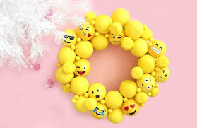 Bun venit pe pagina noastra! Imagini De Colorat Emoji Gratuit Pentru A Imprima