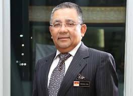 Kuala lumpur, aug 17 — former felda chairman tan sri mohd isa abdul samad told the high court here today that his former political special officer had implicated him over. Isa Samad Placed Under Arrest Malaysia Today