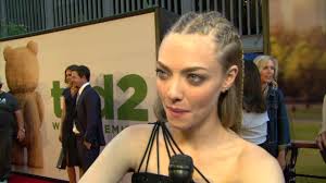 Ted 2 Amanda Seyfried Red Carpet Movie Premiere Interview Screenslam Youtube