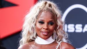 Mary J. Blige Through the Years: Photos of Her Transformation