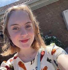 Renae Austin's Instagram, Twitter & Facebook