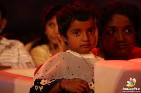 Last week, kanaa team has released the making song of vaayadi petha pulla on youtube. Akc7 On Twitter Sivakarthikeyan Daughter At Velaikkaran Audio Launch Https T Co Bkfoaegn6m By Igtamil