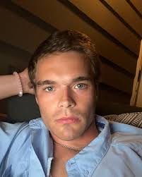 Benny Mac (@thebennymac) • Instagram photos and videos