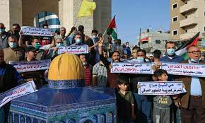 اعتقالات واعتداءات على المتضامنين في الشيخ جراح. Hxrks2upk9a03m