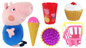 Peppa pig is a cheeky little piggy who lives with her younger brother george, mummy pig and daddy pig! Peppa Pig En George Spelen Met Cupcakes Ijsjes En Kassa Speelgoed Filmpje Youtube