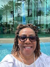 Introduction and photo sharing