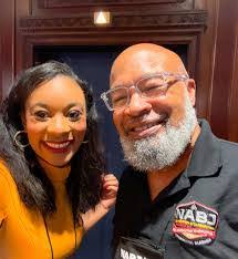 Amanda Devoe's Instagram, Twitter & Facebook