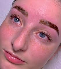 Just a baddie and her baddie brows and lashes 😍 #thefairbanksesthetician  #youthfulaf #baddie #alaskabaddie #fairbankslashes #fairbanksbrows