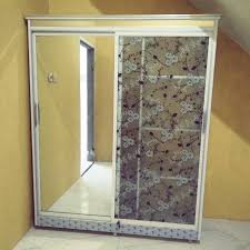 Untuk konsep rumah minimalis modern, kusen pintu yang dipilih biasanya tanpa motif atau hanya polos dengan warna yang variatif. Harga Pintu Sliding Terbaik Furniture Juni 2021 Shopee Indonesia