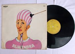 Скачивай и слушай luis alberto spinetta almendra kamikaze 1982 и almendra espejada на zvooq.online! Spinetta El Pionero Buscador De Una Poesia En Espanol Para El Rock