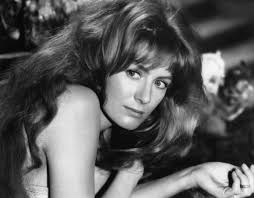 I was a young teenager and thought vanessa redgrave was just the tops back then with her lifestyle flying in the face if convention and the fact that she was a good actress. Vanessa Redgrave As Guenevere In Camelot 1967 Classicscreenbeauties