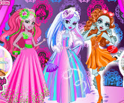 Monster High Kizlarini Giydir Oyna
