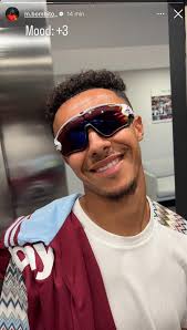 Nice midfielder Sofiane Diop spotted with West Ham jersey 👀