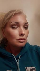 Michelle Brandenburg's Instagram, Twitter & Facebook