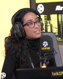 Angelina Kelly's Instagram, Twitter & Facebook