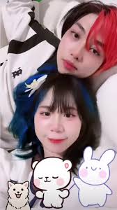 Kai Và Sim Hôn Môi