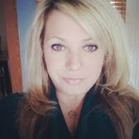 Tina Nagy's Instagram, Twitter & Facebook