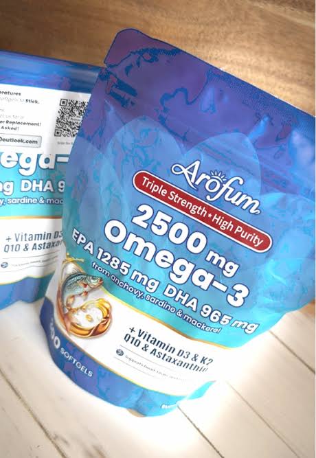 Arofum Omega 3 Fish Oil with D3 K2 - 300 Lemon Flavored Burpless Softgels | Fish Oil Omega 3 Supplements Support Heart , Brain , Eyes & Immune Health | Gluten-Free , Non-GMO