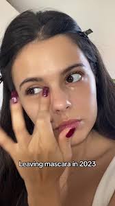 Makeup Without Mascara: Embrace Your Natural Beauty