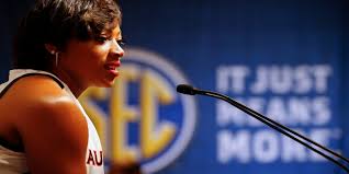 Things fall apart: Auburn women can't find basket in SEC second-round game