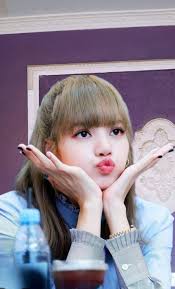 LISA is living her European summer vibe and we're so here for it 🌞 #LISA  #LALISA #MTVCeleb #BLACKPINK