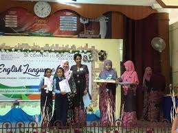 Dengar dari corong radio, bahawasanya hari belia peringkat kebangsaan akan dituanrumahkan oleh perlis, sekitar tarikh 3 mei 2009. Peringkat Kebangsaan In English Pdf Does The Malaysian English Language Syllabus Cater To The Academic Vocabulary Needs Of Secondary School Students Entering Universities Translations Of The Word Kebangsaan From Indonesian