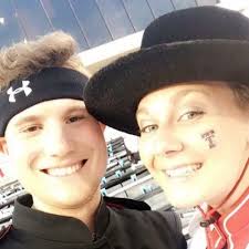 Troy Chester (@TroyLChester18)