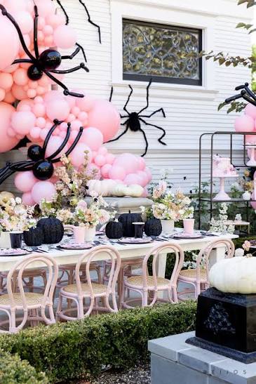 HOW TO THROW A PINK SPIDER WEB HALLOWEEN PARTY – Bonjour Fête
