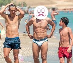 Οι όρχεις των οικόσιτων ζώων (εξ ου και το όνομα…). Moiazoyn Poly O Ellhnas H8opoios Mas Deixnei Poso Megalwsan Oi Gioi Toy Marymary Gr