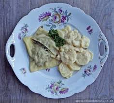 Seit Mai 2013 Ist Der Teller Von Foodfreak Auf Reisen Quer Durch Foodblogger Deutschland Und Kam Nun Von Dusseldor Maultaschen Rezept Lebensmittel Essen Essen