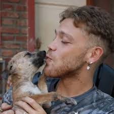 Ignacio Bustos's Instagram, Twitter & Facebook