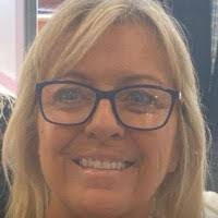 Maxine Alford's Instagram, Twitter & Facebook