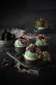 Vanille Brombeer Cupcakes Patrick Rosenthal Rezept Cupcakes Cupcake Fotografie Brombeeren Rezepte