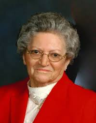 Pauline Groves's Instagram, Twitter & Facebook