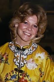 Jeanie Hillman's Instagram, Twitter & Facebook