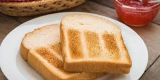 Oven pemanggang roti (toaster oven) adalah peralatan kecil khusus yang dibuat untuk memanggang roti atau untuk memanaskan sedikit makanan lainnya. Sejarah Roti Bakar Di Indonesia Awalnya Dari Roti Yang Tak Segar